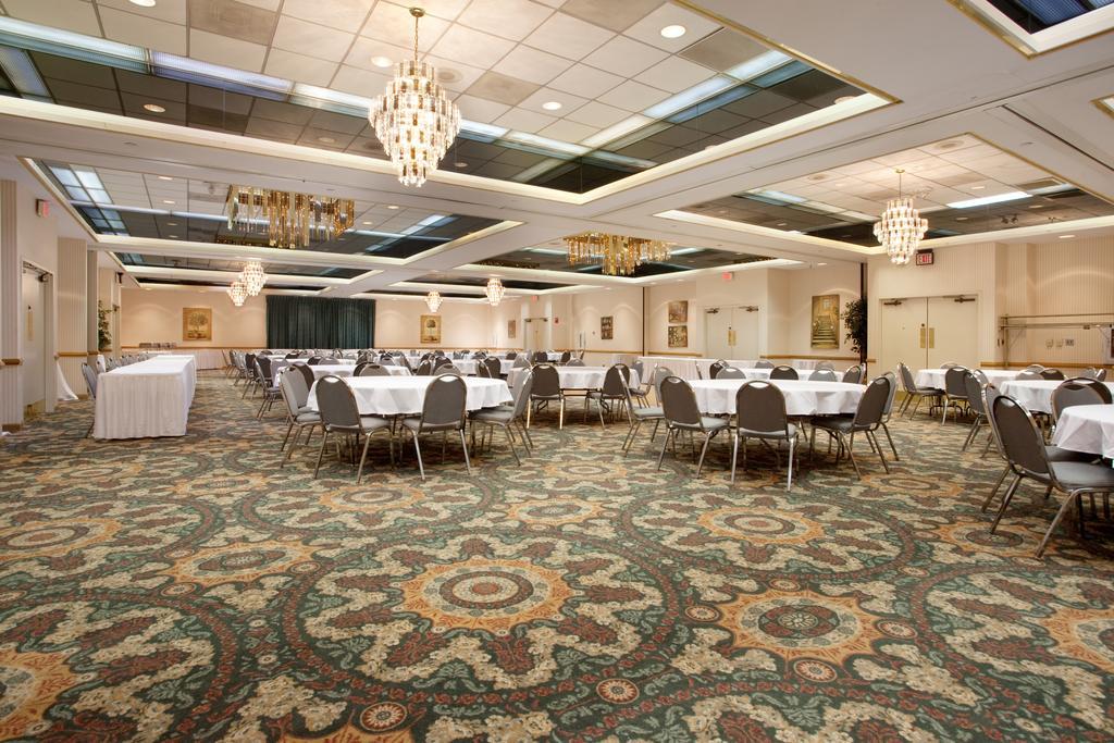 Hotel Salisbury & Conference Center Zewnętrze zdjęcie